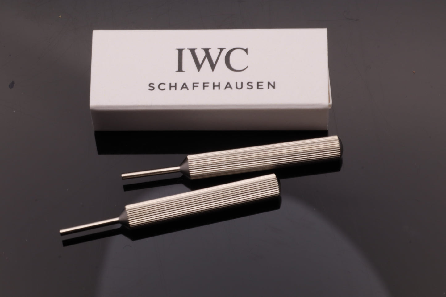 IWC Schaffhausen – 2 originale Stellstifte mit Originalverpackung (NEU)