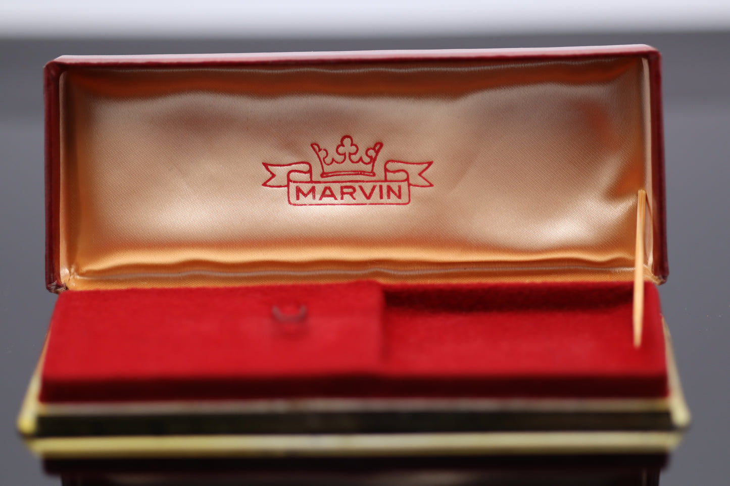 Marvin Handaufzug Cal. 520 – 35 mm – Datum – inkl. Originalbox & Echtheitszertifikat