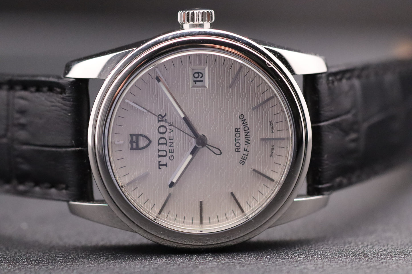 Tudor - Glamour