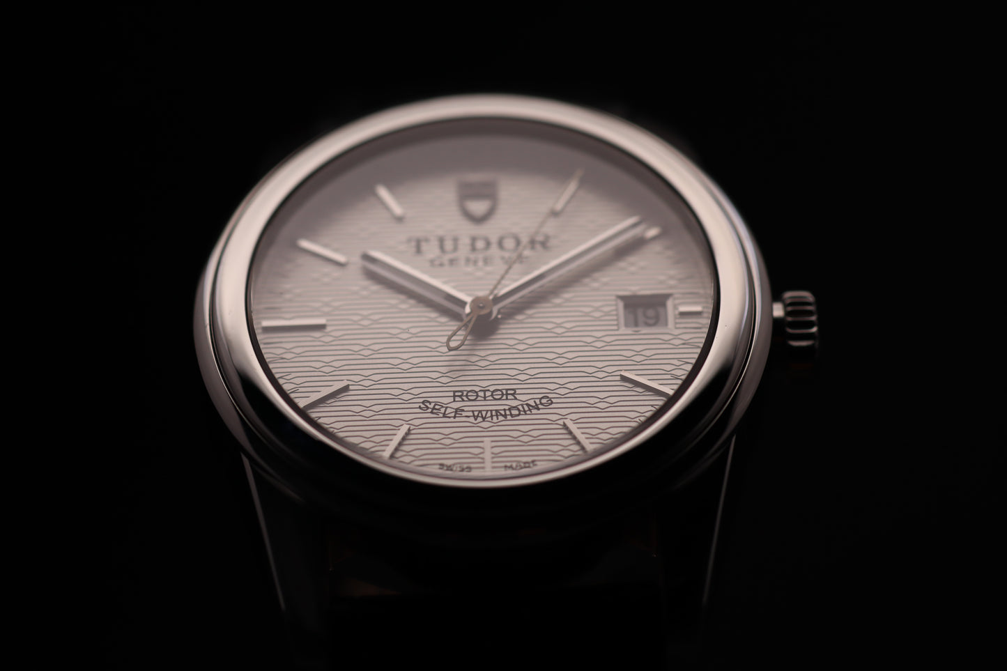 Tudor - Glamour