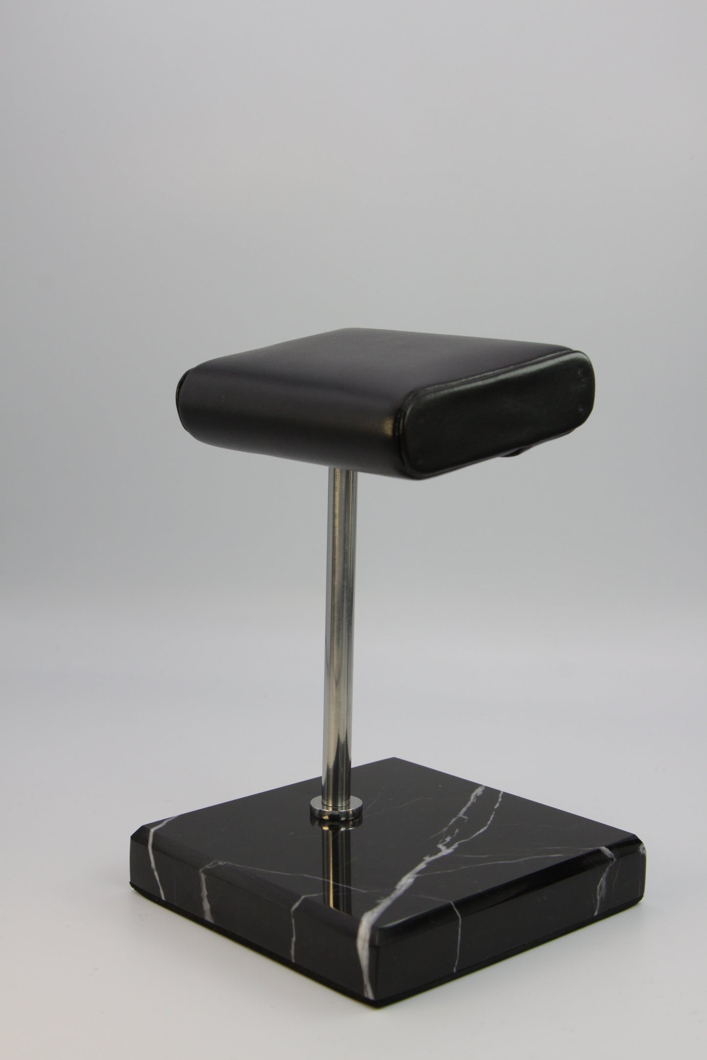 Uhrenablage - Braccio